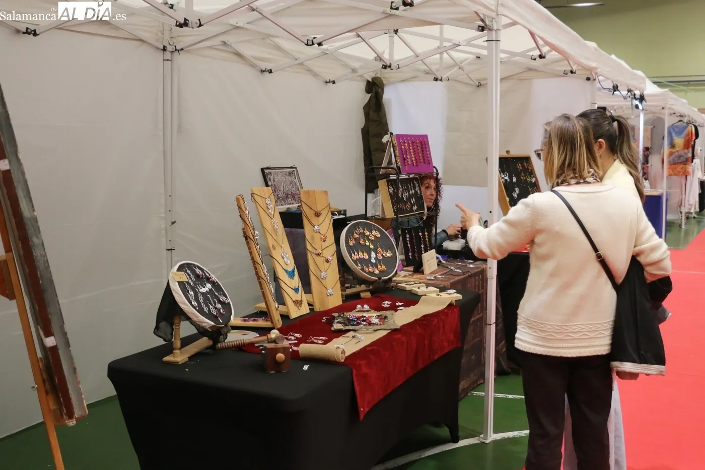 Desarrollo de la Feria Agroalimentaria de Vitigudino / CORRAL 