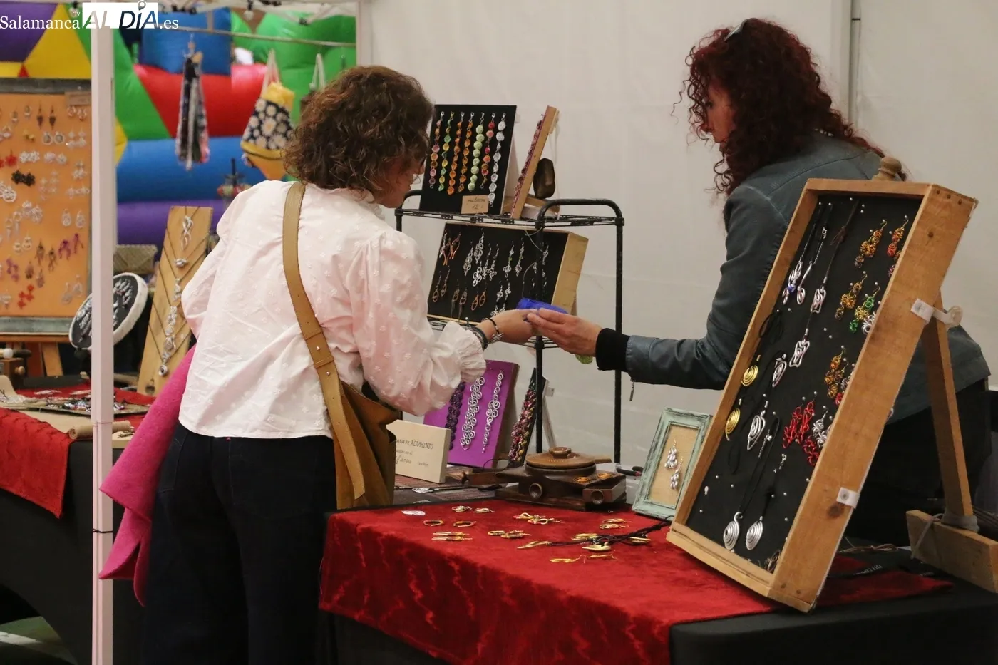 Desarrollo de la Feria Agroalimentaria de Vitigudino / CORRAL 