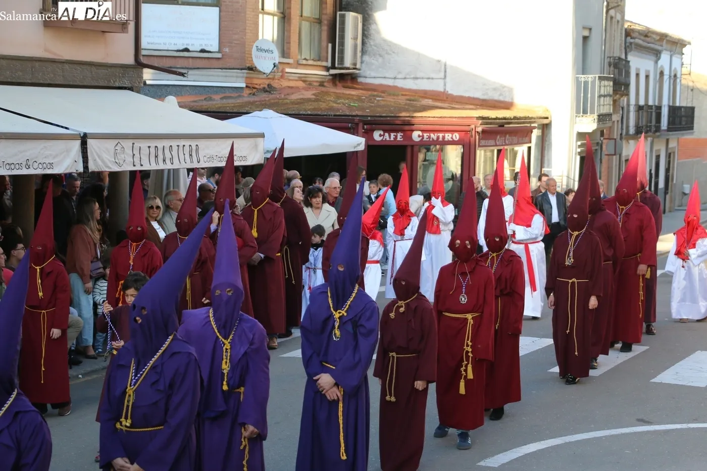 Procesión del Santo Entierro en Vitigudino / CORRAL