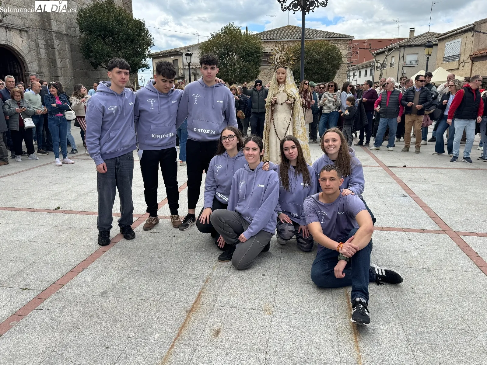Foto 5 - Alaraz mantiene viva su tradici&oacute;n del Lunes de Aguas con la multitudinaria fiesta de los Quintos