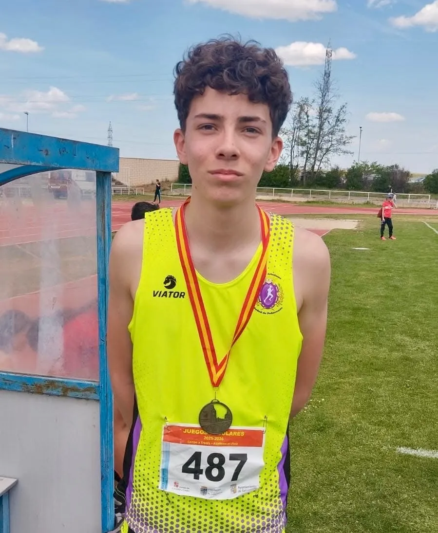Foto 6 - Gran &eacute;xito del atletismo base pe&ntilde;arandino: nueve medallas, triunfos y actuaciones destacadas en el Helm&aacute;ntico