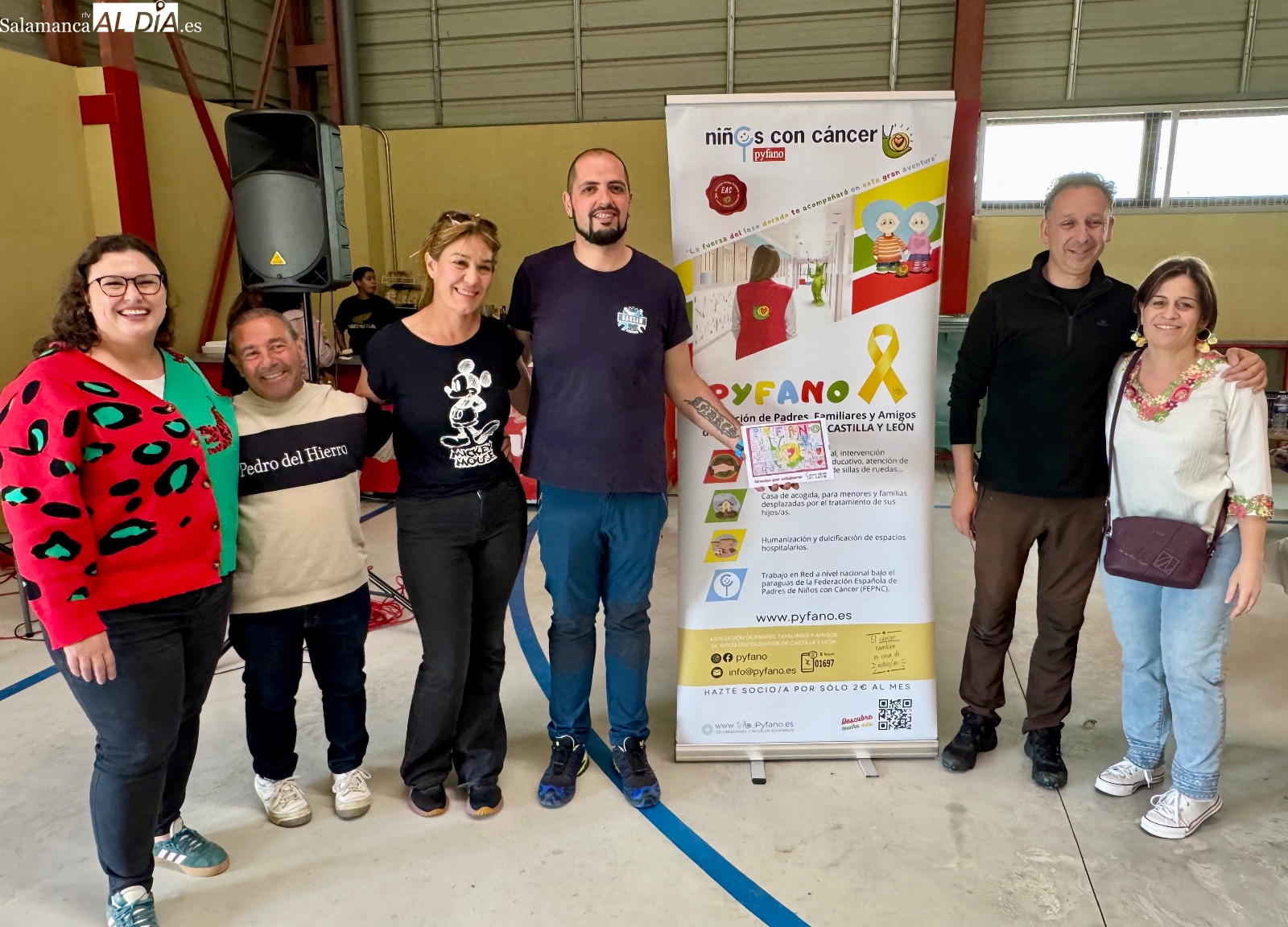 La multitudinaria respuesta a la comida de San Jorge en Santiago de la Puebla se traduce en 950 euros para Pyfano