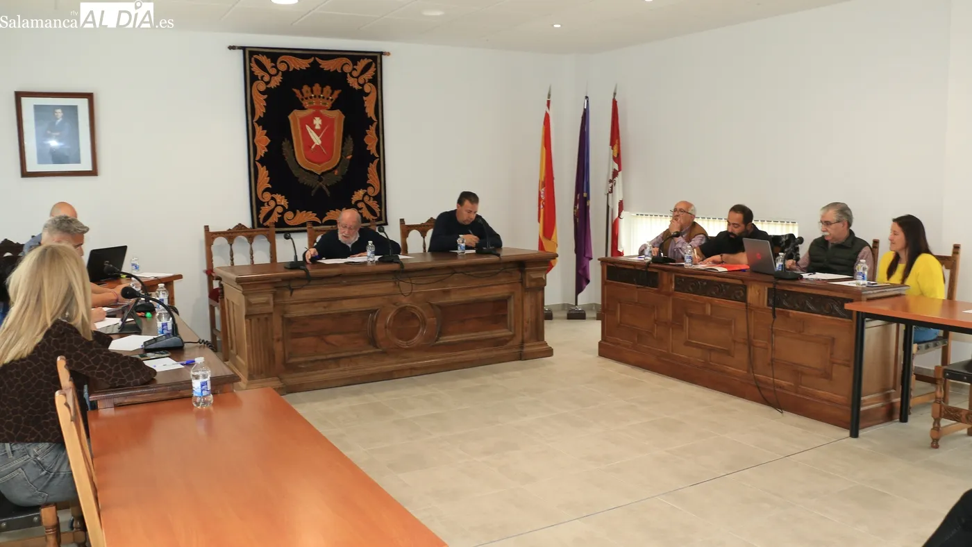 Pleno ordinario de abril del Ayuntamiento de Vitigudino / CORRAL