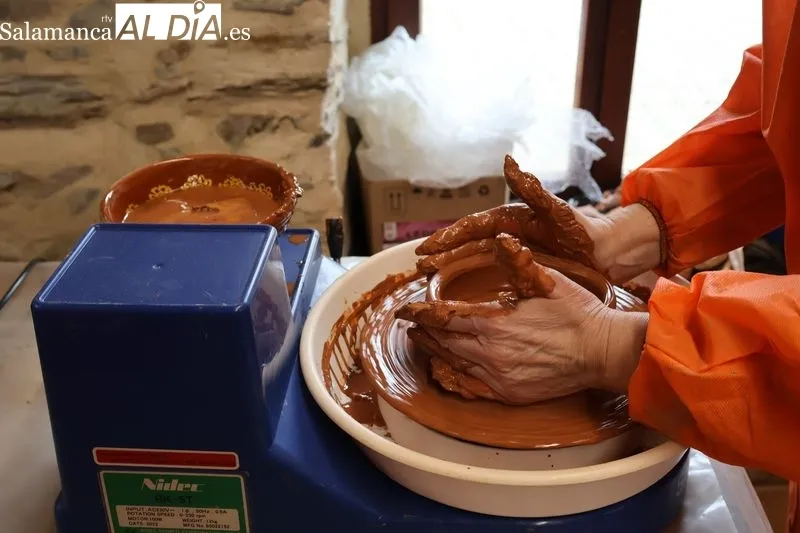 Foto 11 - La tradici&oacute;n alfarera se transmite en Alba de Tormes con talleres para ni&ntilde;os y adultos