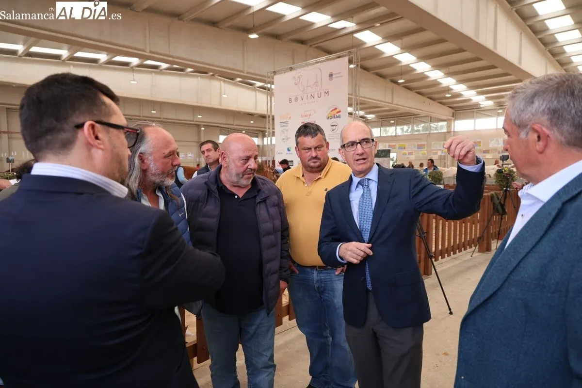 Javier Iglesias inaugura Bovinum 2026, la nueva feria ganadera de Salamanca que busca acercar el sector rural al público urbano