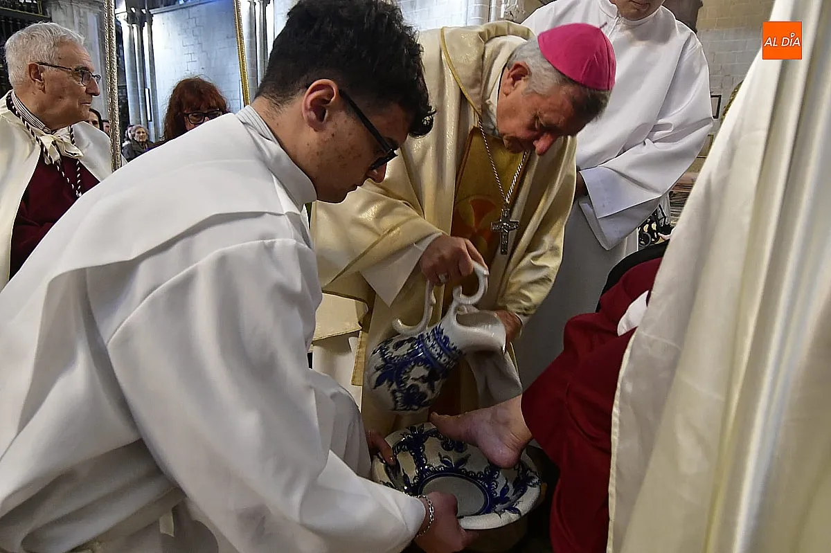 Lavado de pies en la Misa de la Cena del Señor 