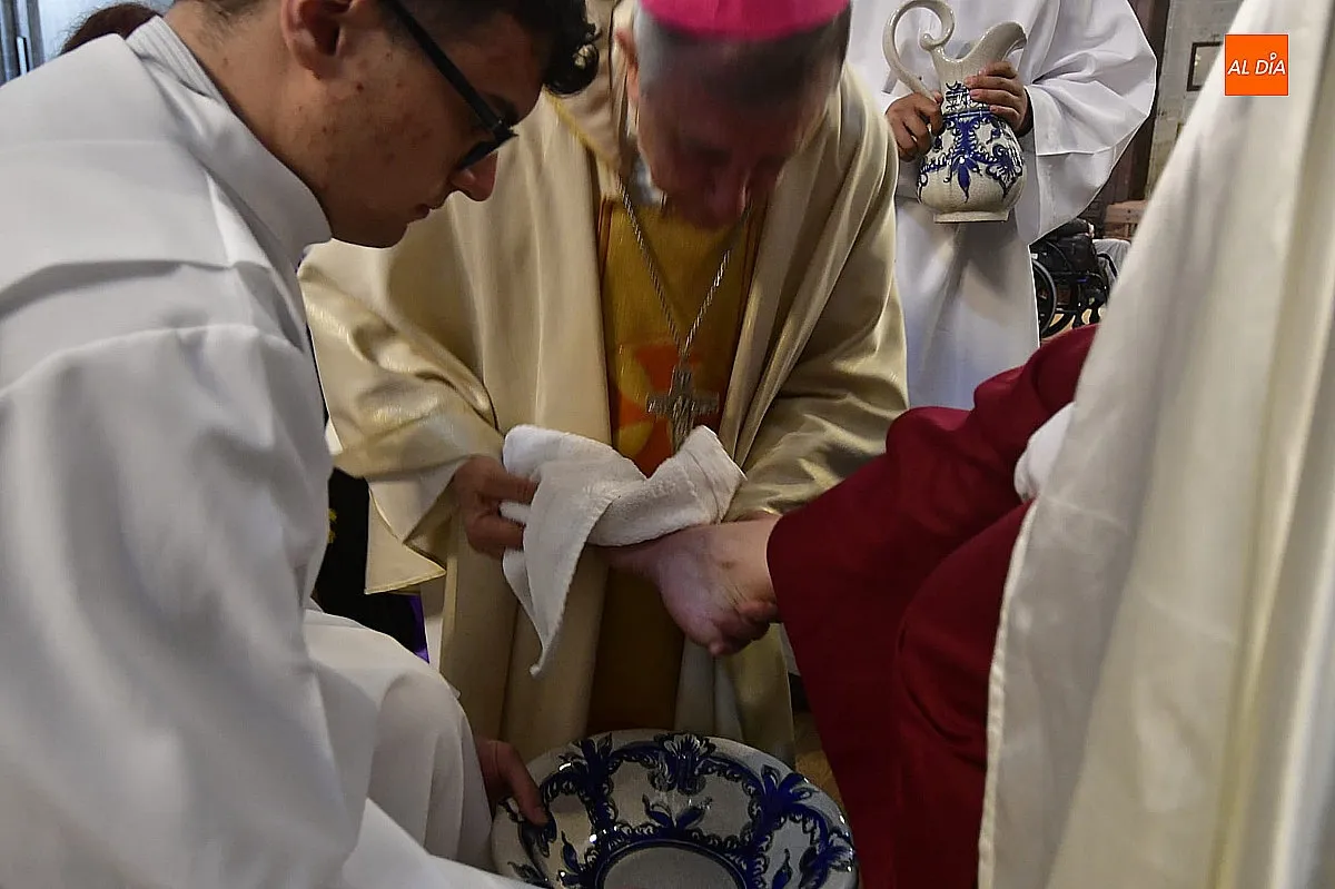 Lavado de pies en la Misa de la Cena del Señor 