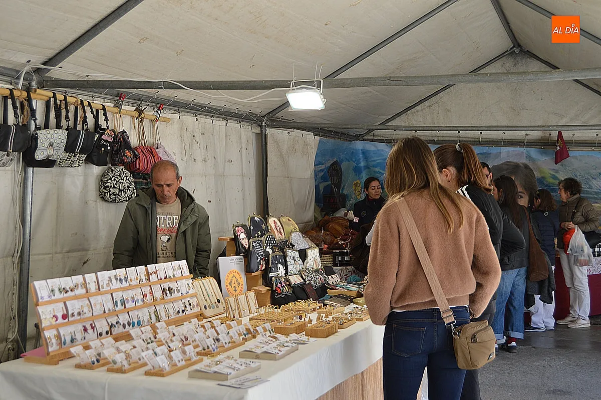 V Mercado de Artesanía 