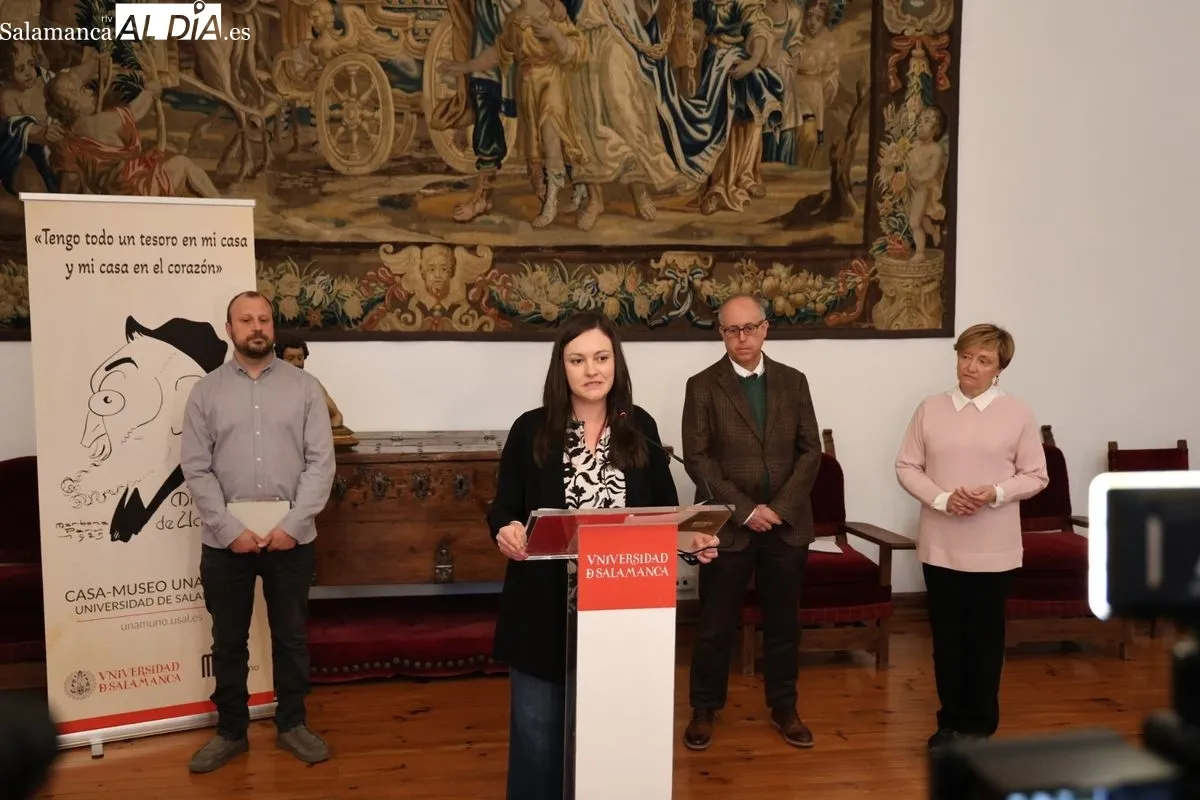 Inauguración del nuevo refugio para insectos en pleno centro de Salamanca, en el patio de la Casa-Museo Unamuno. Foto de David Sañudo