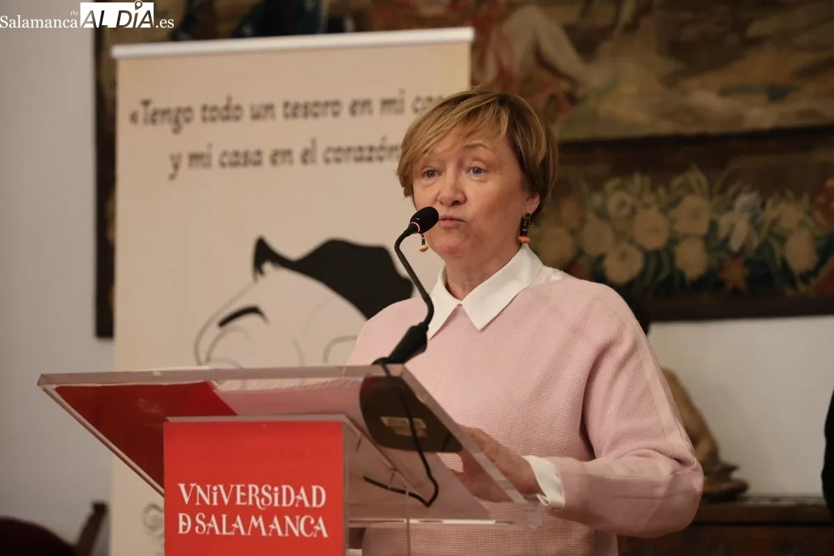 Inauguración del nuevo refugio para insectos en pleno centro de Salamanca, en el patio de la Casa-Museo Unamuno. Foto de David Sañudo