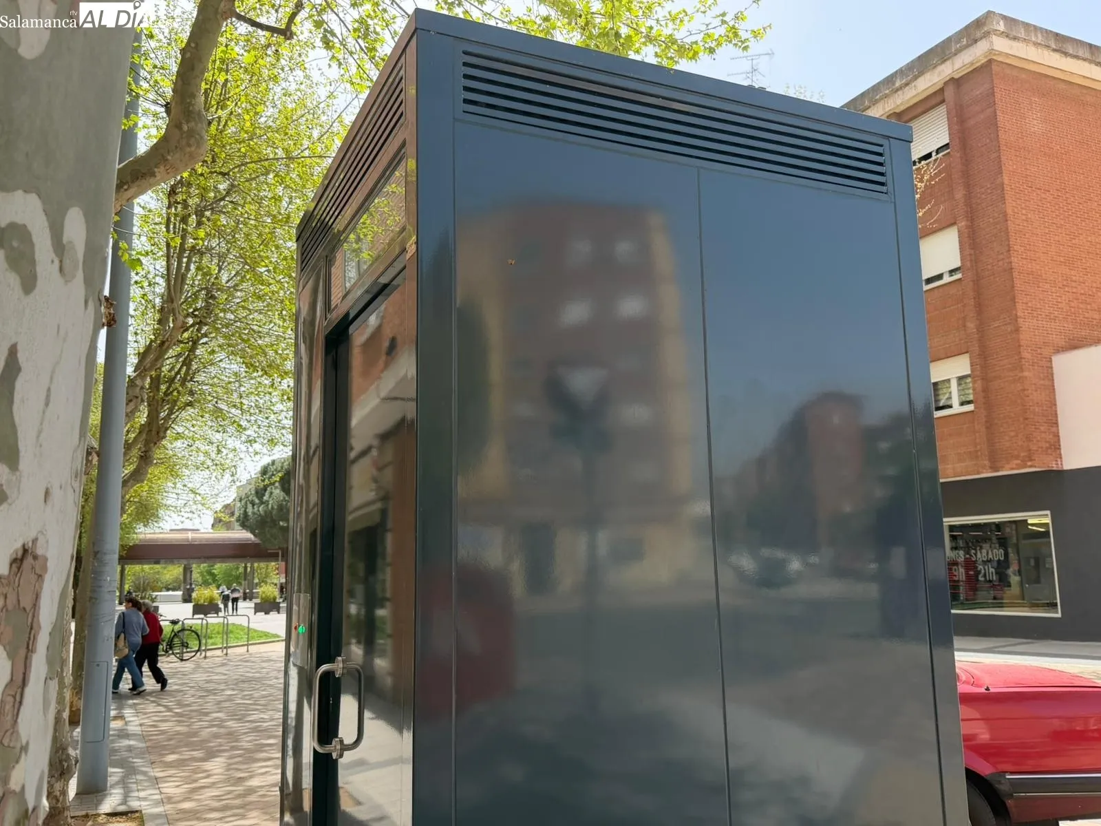 Así son son los baños para los conductores del autobús urbano en Salamanca
