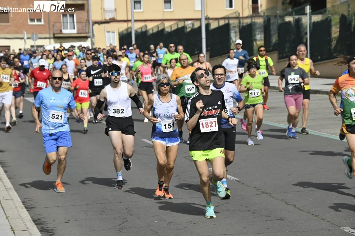 Álvaro Jaén y María José Carpio ganan la carrera inclusiva por el Día de Castilla y León 