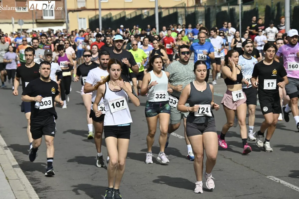 Álvaro Jaén y María José Carpio ganan la carrera inclusiva por el Día de Castilla y León 