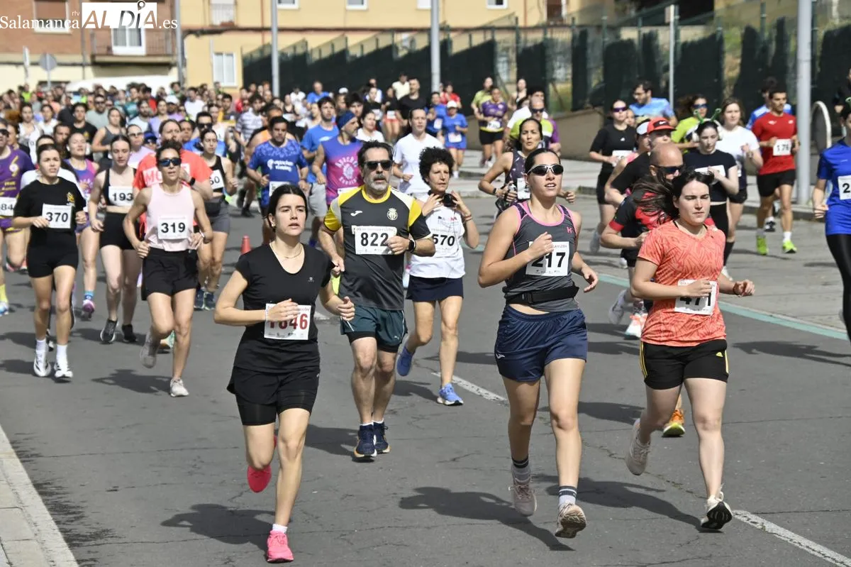 Álvaro Jaén y María José Carpio ganan la carrera inclusiva por el Día de Castilla y León 