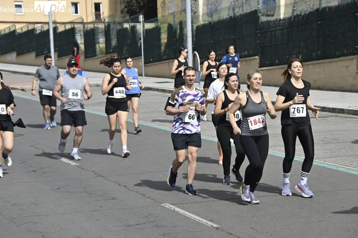 Álvaro Jaén y María José Carpio ganan la carrera inclusiva por el Día de Castilla y León 