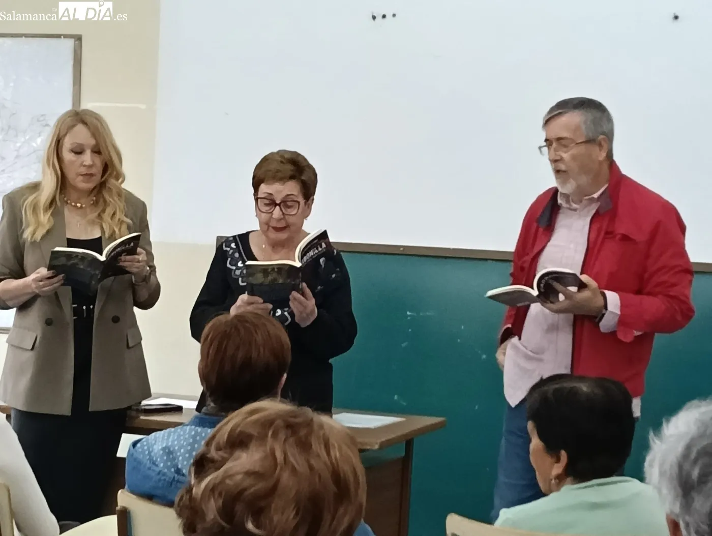 Día del Libro de la Asociación de Mujeres 'Villa de Lumbrafles' / REPORT. GRÁFICO: INFOTUR