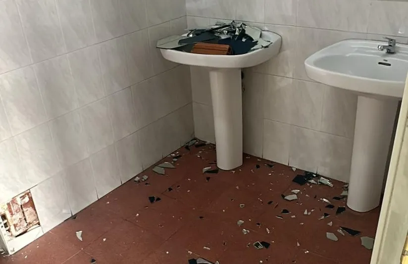 Foto 2 - El Ayuntamiento de Alba busca a los autores de los actos vand&aacute;licos en espacios p&uacute;blicos 