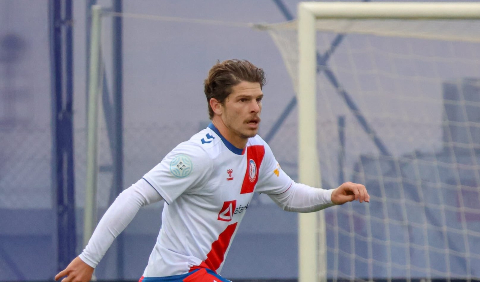 Antonio Amaro enfila el ascenso directo a Primera Federación: llega líder a la última jornada y juega contra un colista ya descendido