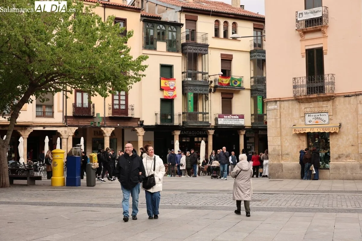 Ambiente en Salamanca este domingo 12 de abril. Fotos: David Sañudo