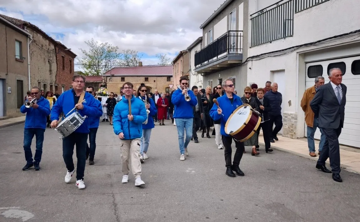 Foto 6 - Villoria se rinde a Santa B&aacute;rbara en una animada jornada de fe y tradici&oacute;n