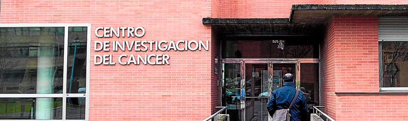 La Junta destina 100.000 euros a la Fundación del Cáncer de la USAL 