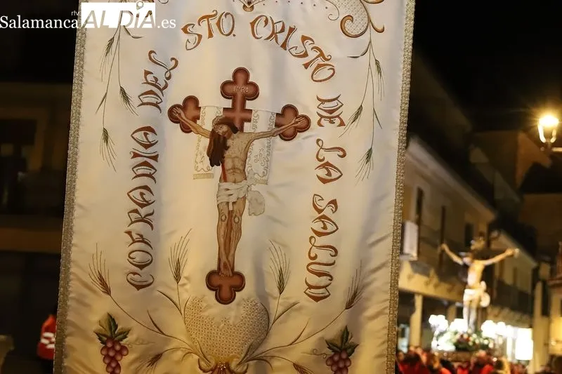 El Vía Crucis del Santo Cristo de la Salud recorre Alba de Tormes en Martes Santo | Imagen 2