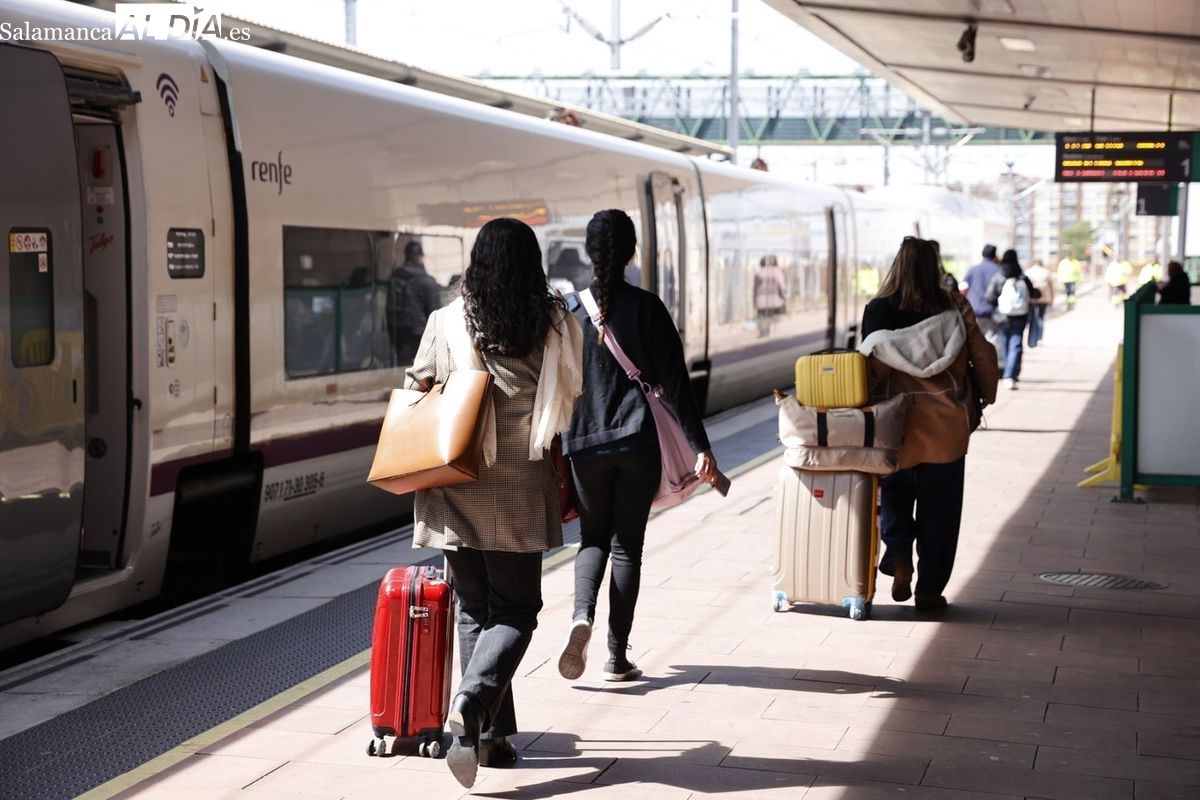 La supresión del tren directo a Barcelona desde Salamanca lleva a una movilización masiva por unas conexiones ferroviarias dignas
