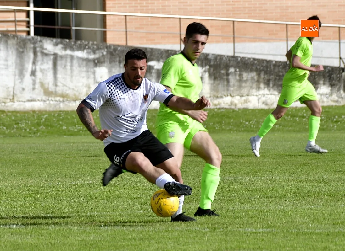 Momentos entre el C.Rodrigo C.F. y el Helmántico