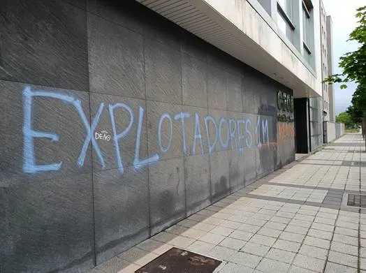 Vandalizan la sede de CEOE Castilla y León en Valladolid