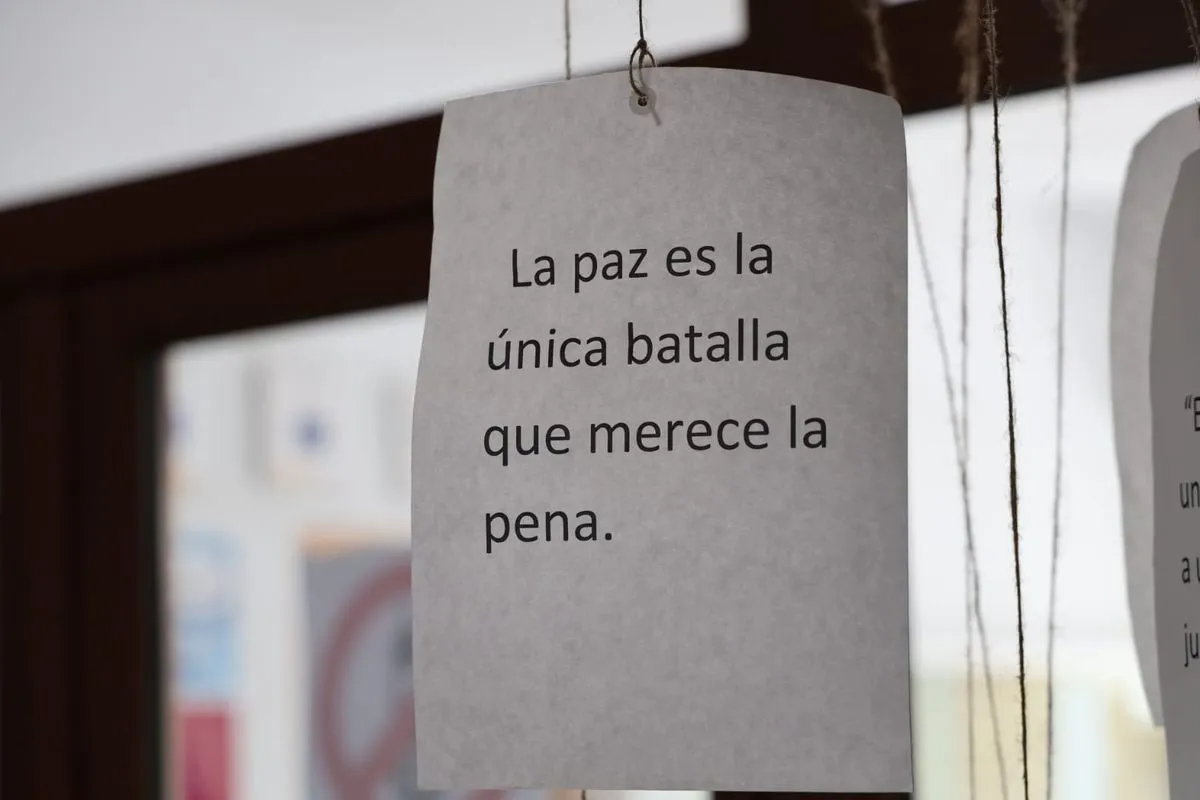 Cartel en el IES Lucía de Medrano