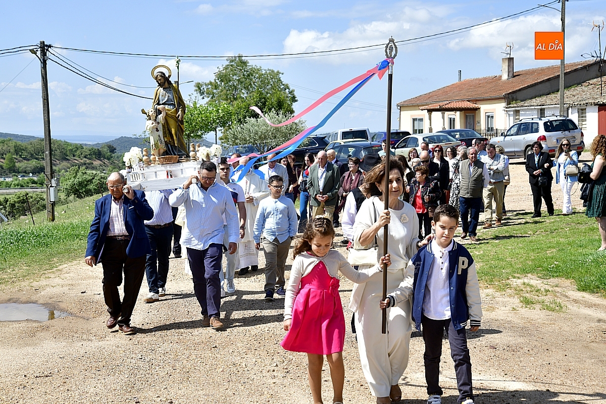 Valdecarpinteros renueva vínculo comunitario en el Patrocinio de San José