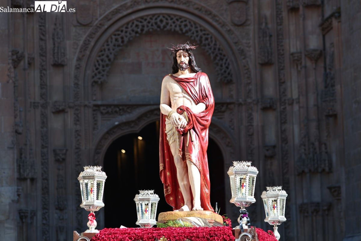 VÍDEO Y FOTOS | Procesión del Vía Crucis en Salamanca este Jueves Santo