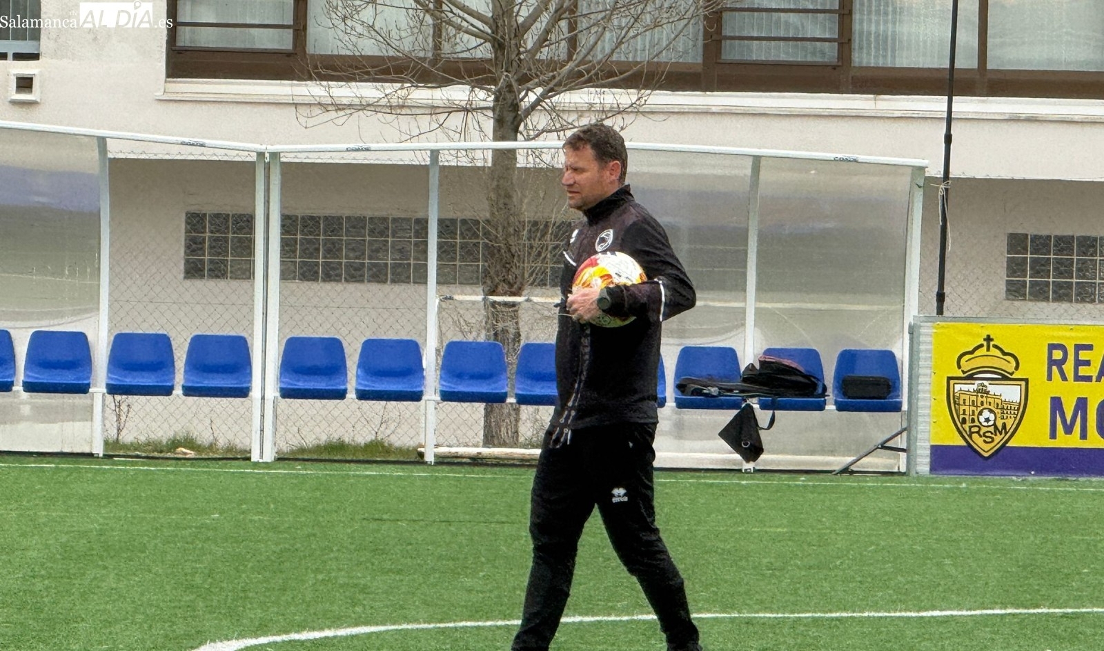 Mario Simón confirma que Álvaro Gómez, Serpeta y Gorjón están disponibles para el Unionistas - Bilbao Athletic