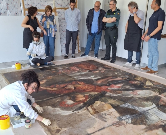 Restauran el gran cuadro de Vitigudino en Salamanca