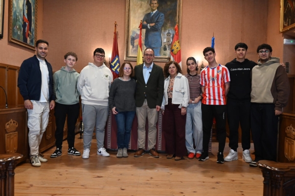 Los alumnos del Fray Diego relatan su experiencia americana en el Ayuntamiento