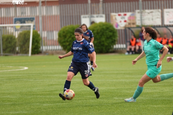 FOTOS | El Salamanca FF le da un baño al colista (6-1)