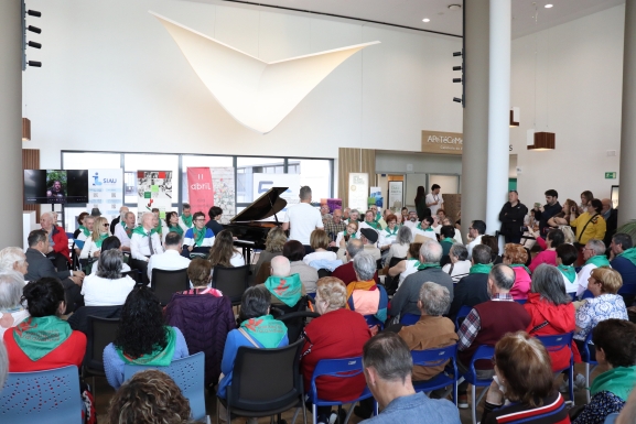 El Hospital de Salamanca visibiliza el Párkinson con música en directo