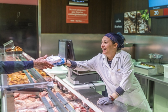 Gadis contratará a más de 1.000 personas para el verano