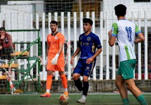 Unionistas remonta ante La Cruz y acaricia la permanencia en División de Honor con un buen colchón (1-2)