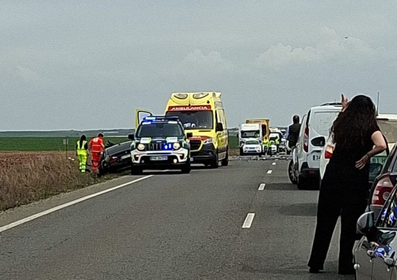 Accidente en Parada de Arriba: tres heridos en la CL-517