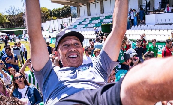 Antonio Calderón, ex del Salamanca UDS, despedido de un  Juventud de Torremolinos que está fuera del descenso