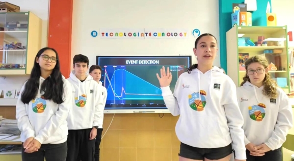 Alumnos IES Torrente Ballester prueban minisatélite en Matacán