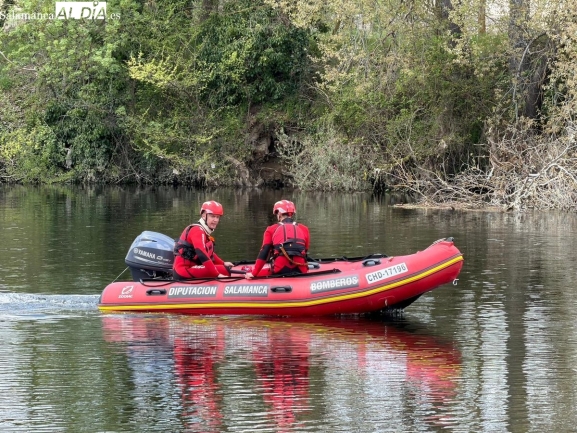 Hallan a una persona flotando en el río Tormes en Villamayor