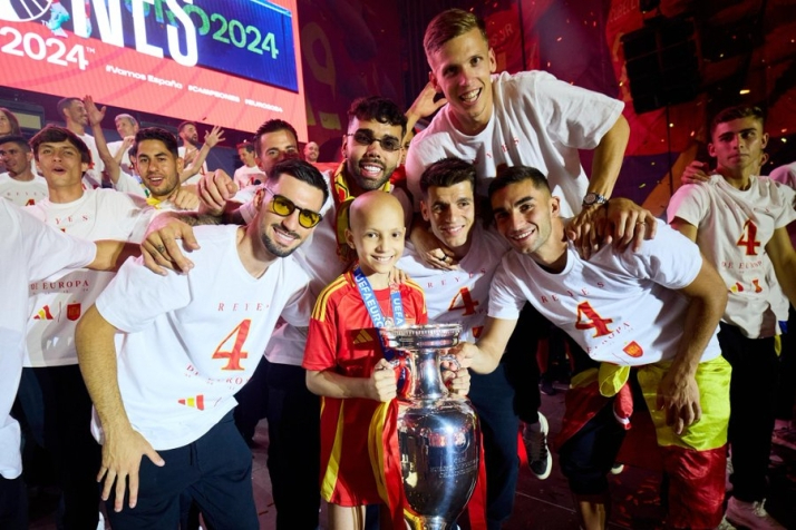 VÍDEO | La selección española y el Atleti se acuerdan de M4RÍA: Hoy el cielo suma una estrella más