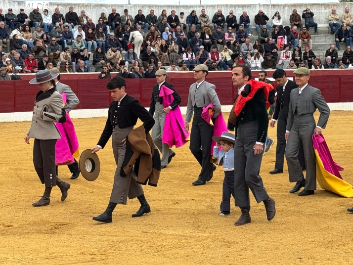 Festival de ambiente y entrega en Villoria con una brillante Raquel Martín