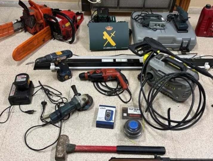 Dos detenidos por tres robos en Monleras y Villaseco