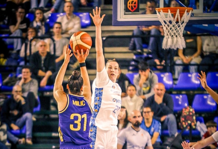 FOTOS | El Perfumerías Avenida le pone actitud ante un Fenerbahce plagado de estrellas y pensando en la Final Six de Euroliga (82-95)