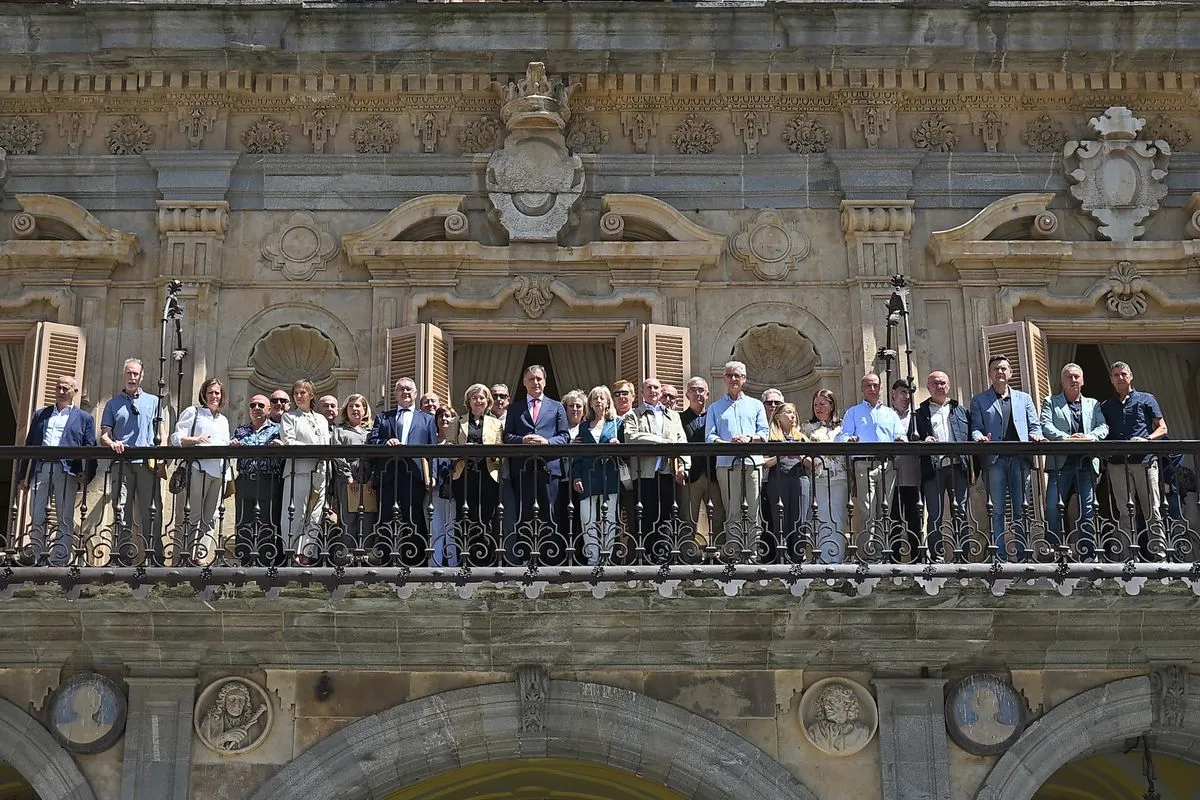 Homenaje a los 41 funcionarios jubilados en el último año en el Ayuntamiento de Salamanca