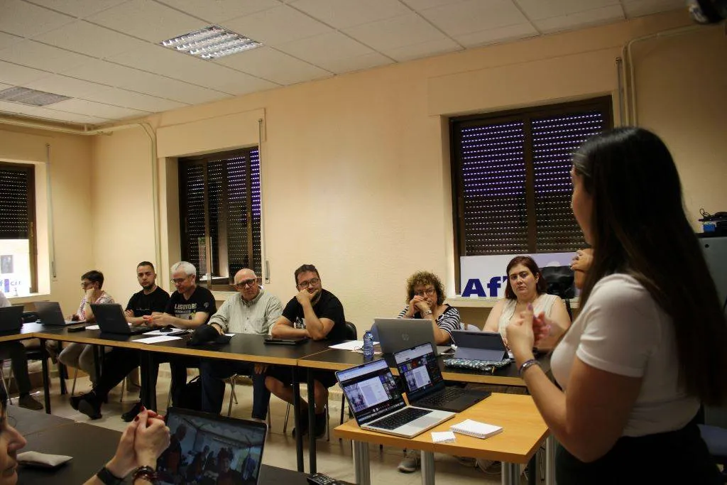 Foto 3 - Un curso de formaci&oacute;n en Inteligencia Artificial aplicada a los negocios se imparte en la sede de AFECIR