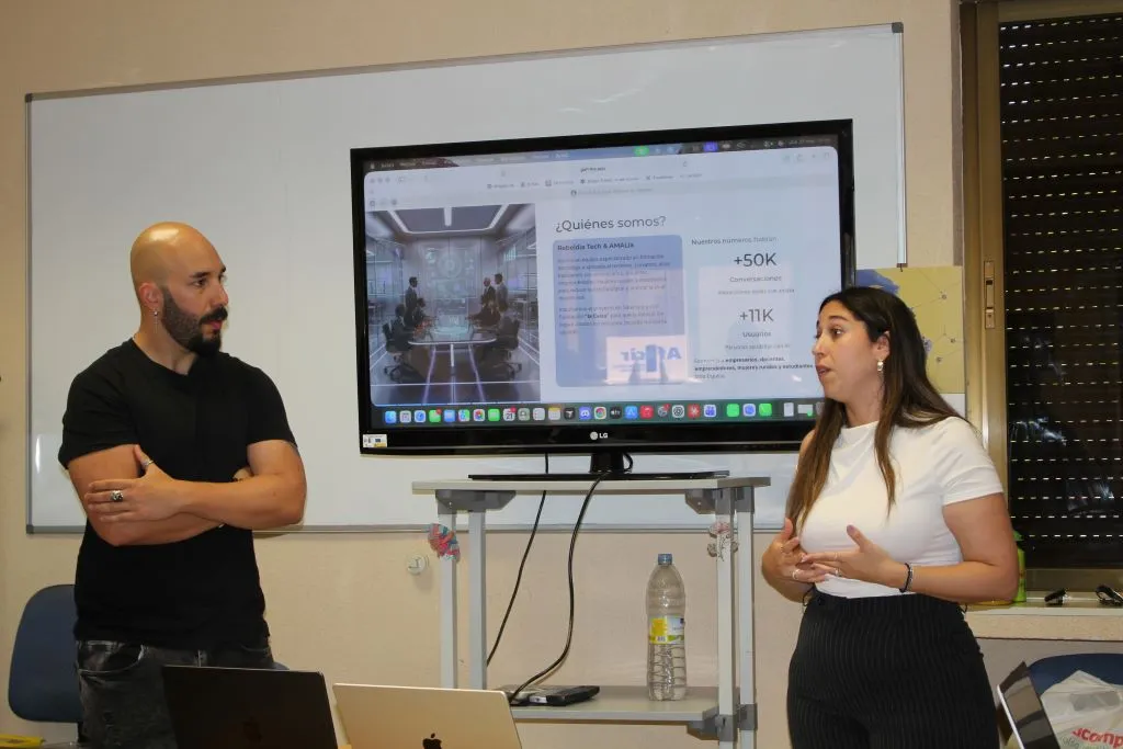 Foto 2 - Un curso de formaci&oacute;n en Inteligencia Artificial aplicada a los negocios se imparte en la sede de AFECIR